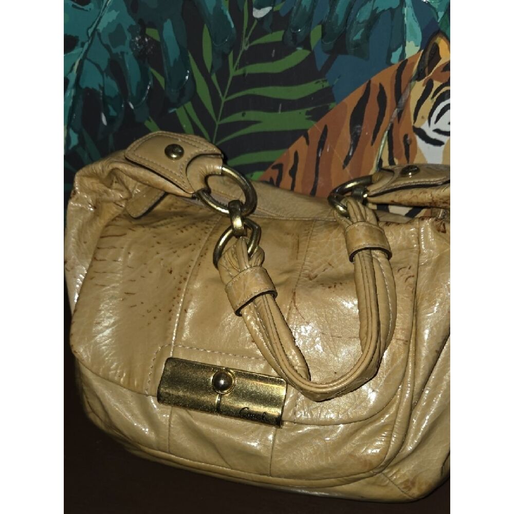 Coach Tan Leather Hobo Bag with Gold Hardware - Picture 4 of 9